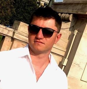 Meet your Posher, Alex